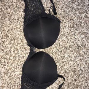 Black Push up bra from Victoria Secrets